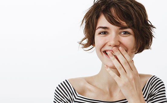 Cómo Combatir la Halitosis y Mantener un Aliento Fresco