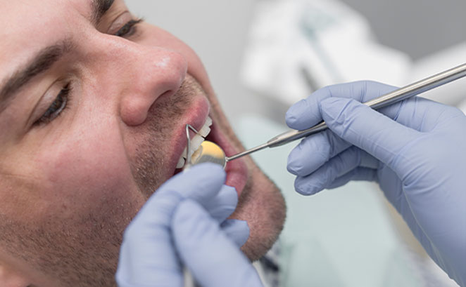 ¿Cuándo es necesario realizar una extracción dental y cómo lo hacemos en Costa Adeje?